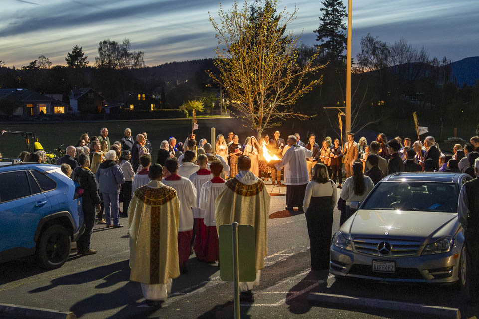 2026-StMary-EasterVigil (21 of 215).jpg